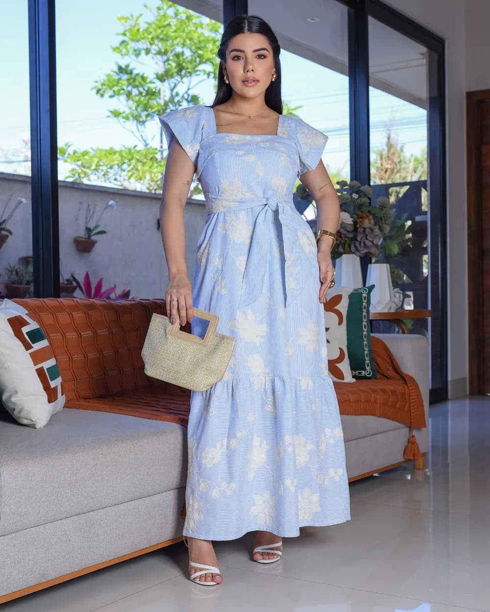 Vestido em listra Azul detalhe em amarração Longo