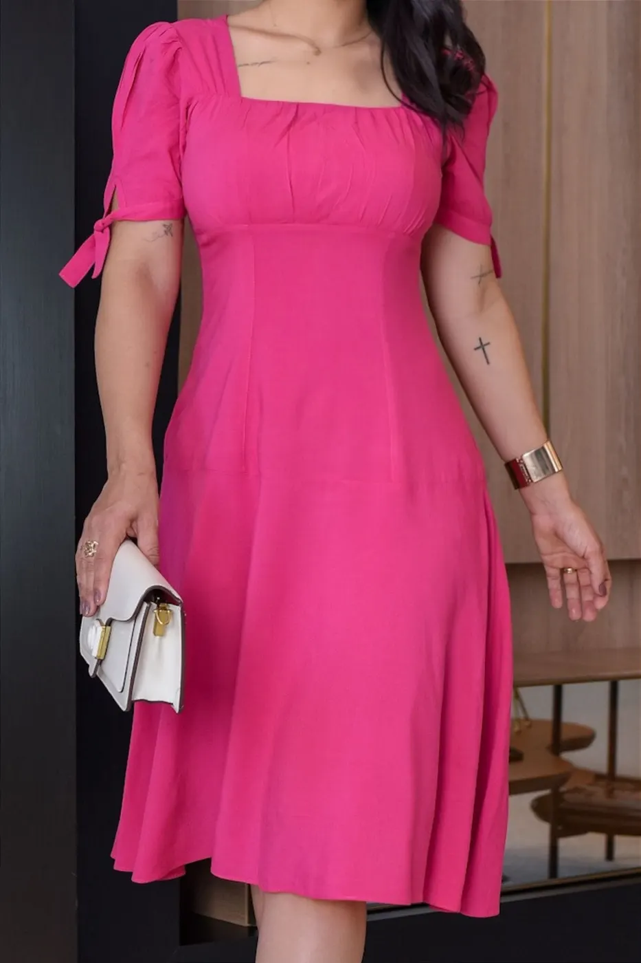 Vestido evasê manga curta Rosa Pink