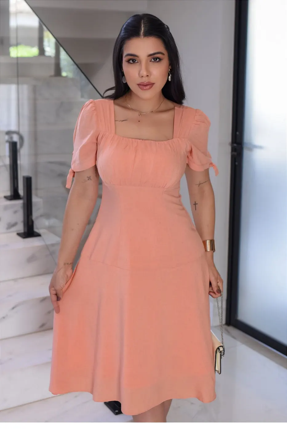Vestido evasê manga curta Salmão