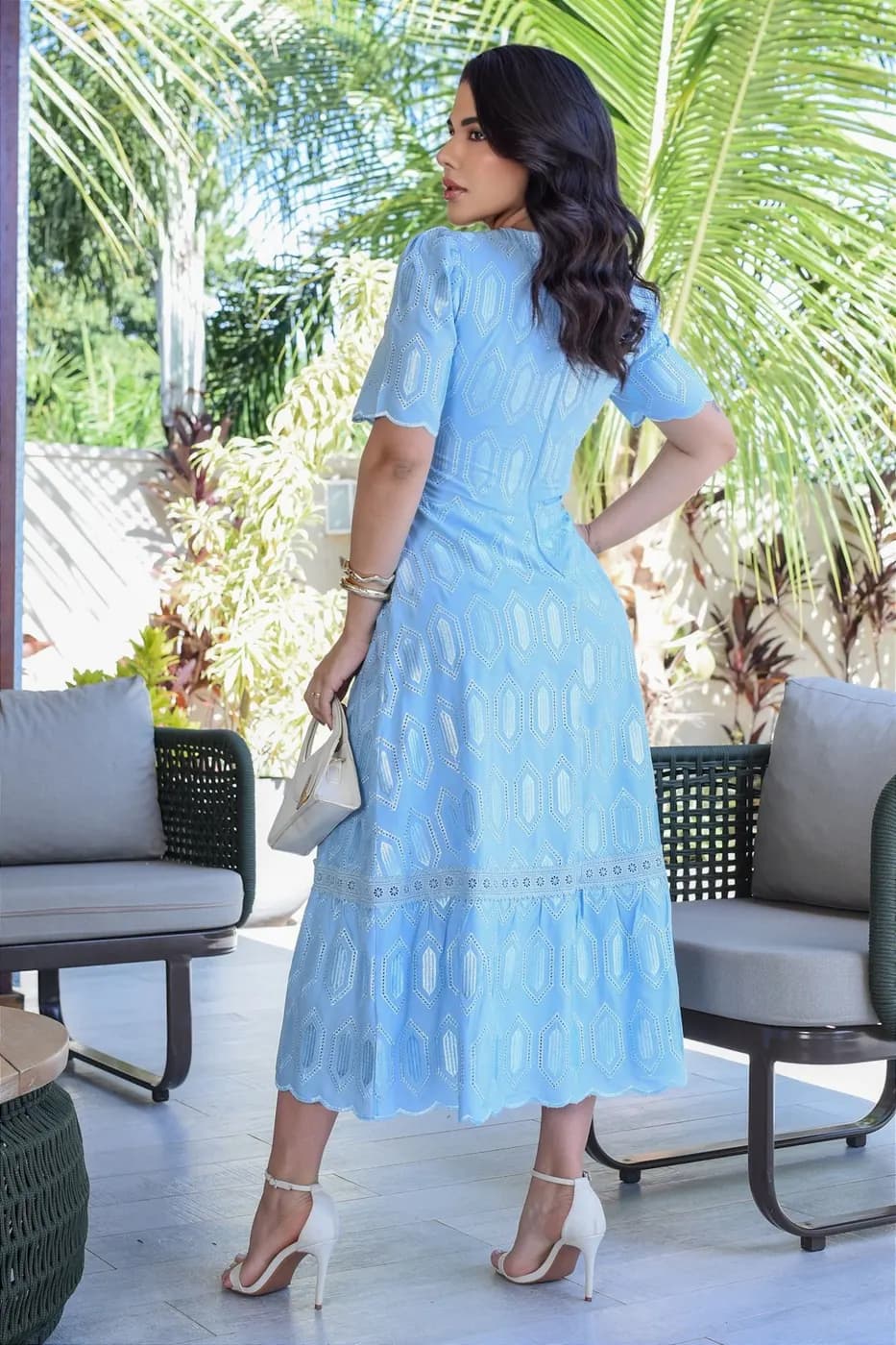 Vestido Realeza detalhes em guipir Azul ceu